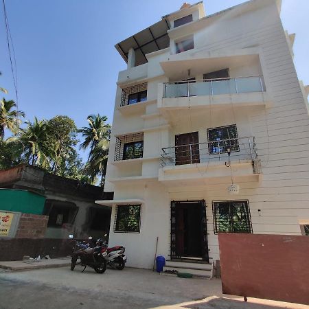 Bandekar Home Stay Mālvan エクステリア 写真